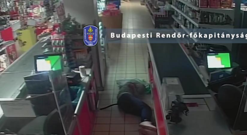 Betört egy budai élelmiszerüzletbe, majd elaludt a földön egy férfi, szatyrokból csinált párnát magának
