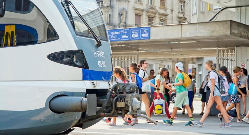 Fennakadások a Déli pályaudvaron, több vonat nem közlekedik