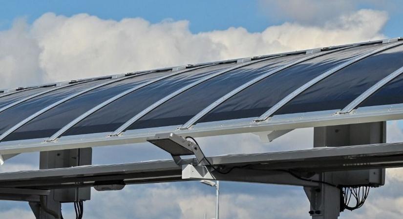 Japán ezzel vág vissza a kínaiaknak: könnyebb, vékonyabb és sok energiát termel