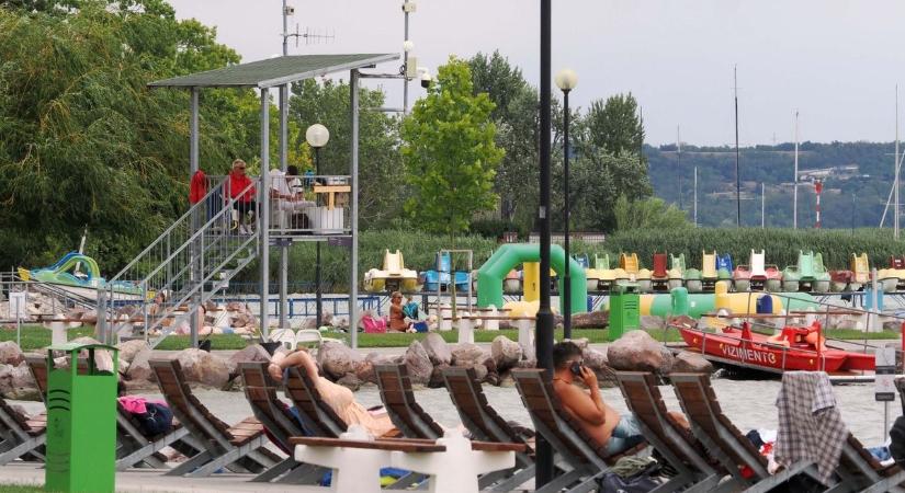 Folyamatosan apad a Balaton vízszintje