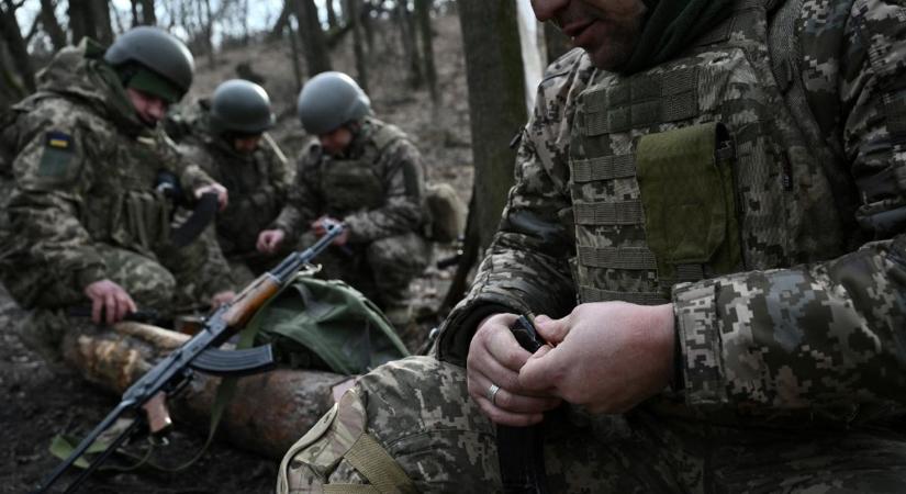 Kifakadt az ukrán főparancsnok: szinte mindenből hiány van az ukrán hadseregben