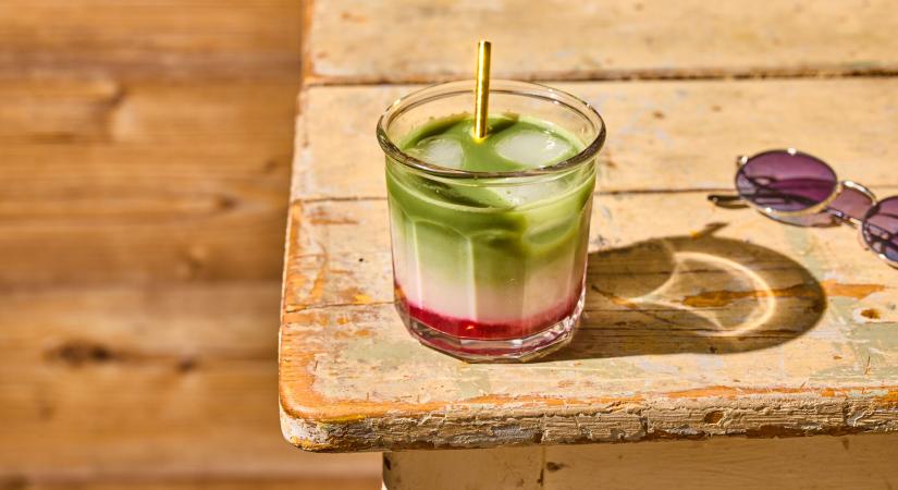 Jeges málnás matcha latte