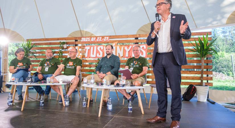 Nacsa Lőrinc: Tusványos szellemi műhelyként működik - cikkünk folyamatosan bővül