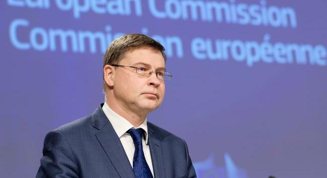 Az EU figyelmeztette Ukrajnát, hogy a támogatás és a csatlakozás a NABU és a SZAP függetlenségén múlik