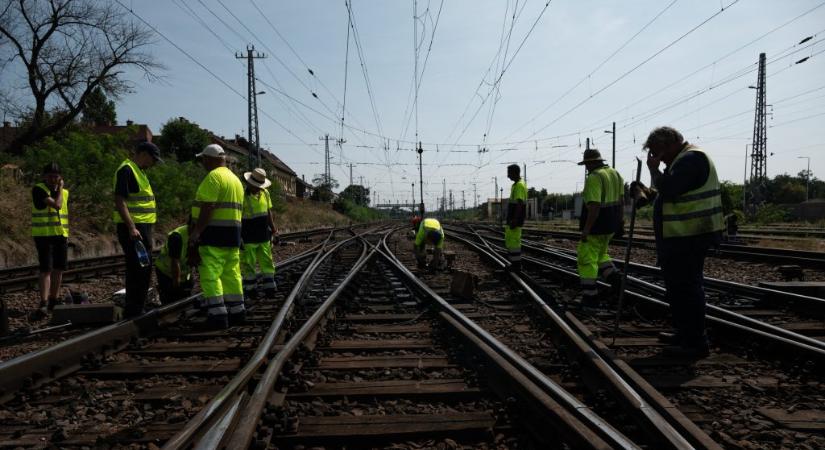 Szabad Európa: Megkaphatja a kormány az 1 milliárd eurós vasútfejlesztési hitelt