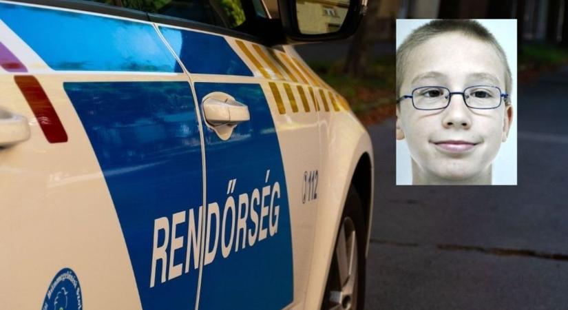 Továbbra sincs nyoma az angyali mosolyú tatai kisfiúnak
