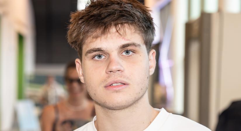 Még csak 22 éves, de már magángépen repül Balázs Kicks