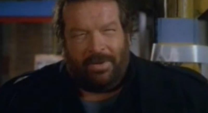 Bud Spencer nehezen tudta, hová üssön, olyan vastag szemüveget hordott