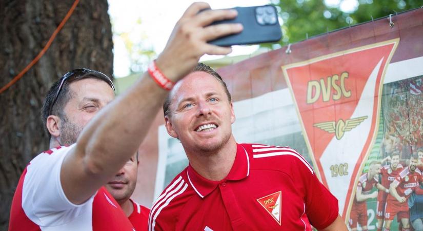 Rengetegen látogattak ki a DVSC-fiesztára – fotókkal, videókkal