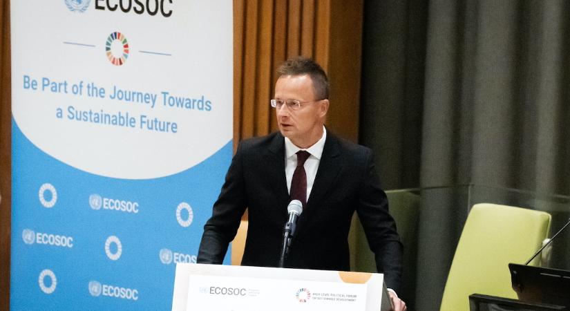 Szijjártó Péter: Magyarország többszörösen is érdekelt a közel-keleti békében