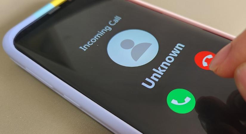 Lehallgathatják a telefonunkat, ha ez az árulkodó jel megjelenik rajta