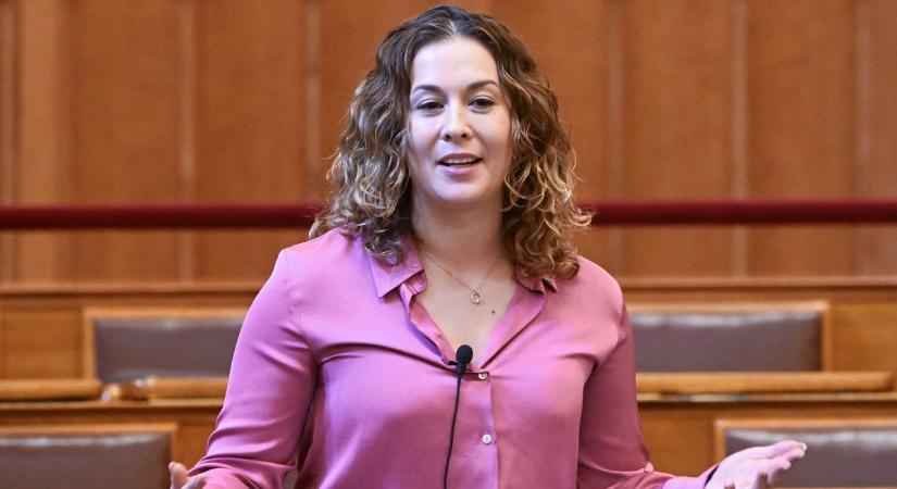 Kiderült Cseh Katalinék nagyon durva titka, ezért lépett vissza a Momentum