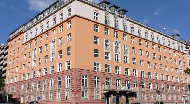 Egy hónapig zárva lesz az adóhatóság Krisztina körúti ügyfélszolgálata