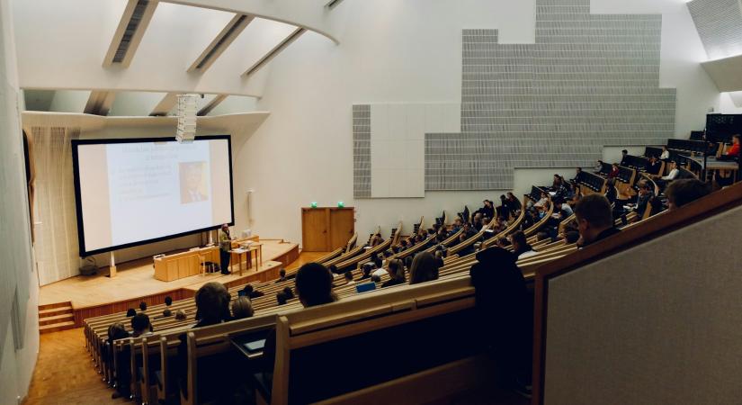 Pontszámítás és tantárgyak megfeleltetése a felsőoktatási felvételi eljárásban