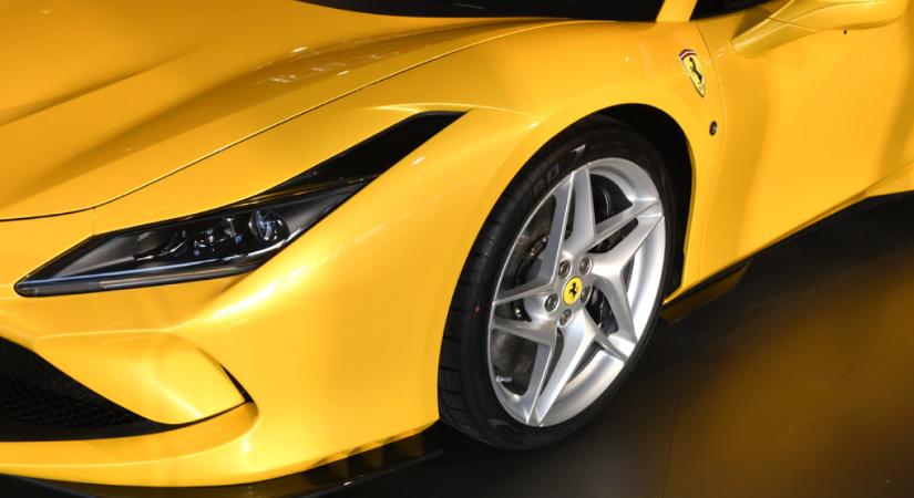 Eldőlt a verseny a Lamborghini és a Ferrari között