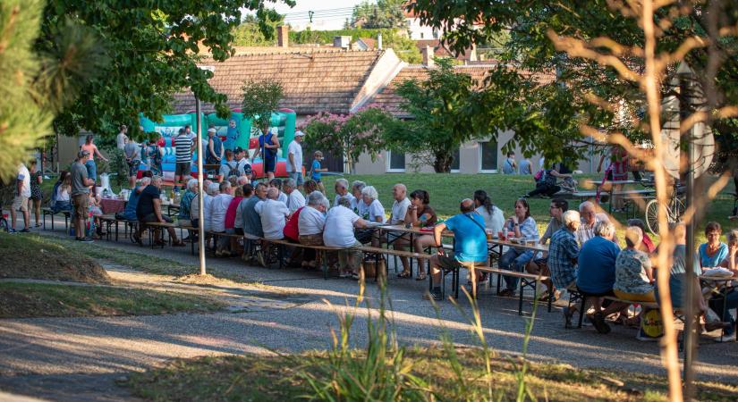 Szép számmal gyűltek össze „Szentgyörgymező Asztalánál”