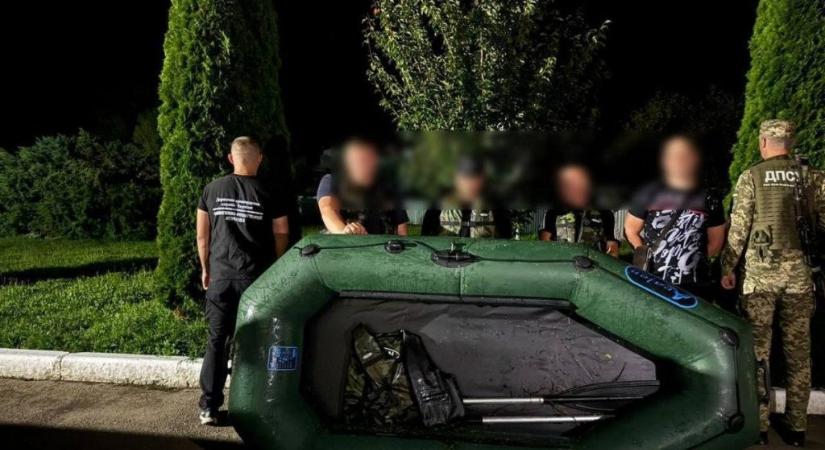 „Csónakos turistákat” tartóztattak le a határ közelében