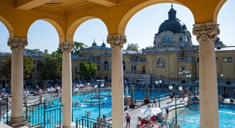 Megtiltják a belépést 14 éves kor alatt a Rudas és a Széchenyi Gyógyfürdőbe