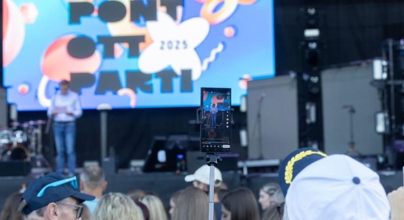 Amikor egy sms megváltoztatja az életed – ilyen volt a Pont Ott Parti Veszprémben (galéria, videó)