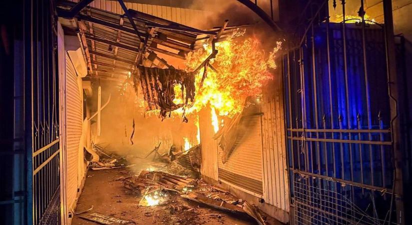 Orosz dróntámadás sújtotta Odesszát: lángokban állt a Privoz piac és a történelmi városközpont