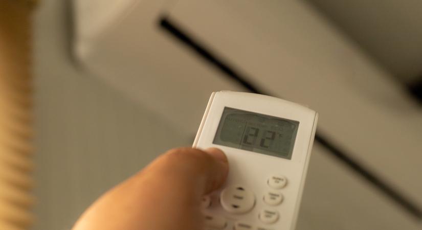 A légkondit ezért kockázatos éjszaka is járatni – Könnyen visszaüthet a szoba hűtése