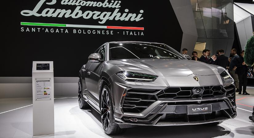 Ha luxusautó, akkor Lamborghini és Ferrari kell a magyaroknak