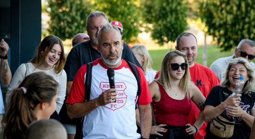 Nevet változtat a Honvéd? Éles pengeváltások a szurkolókkal, így szólt be Pintér a sportigazgatónak