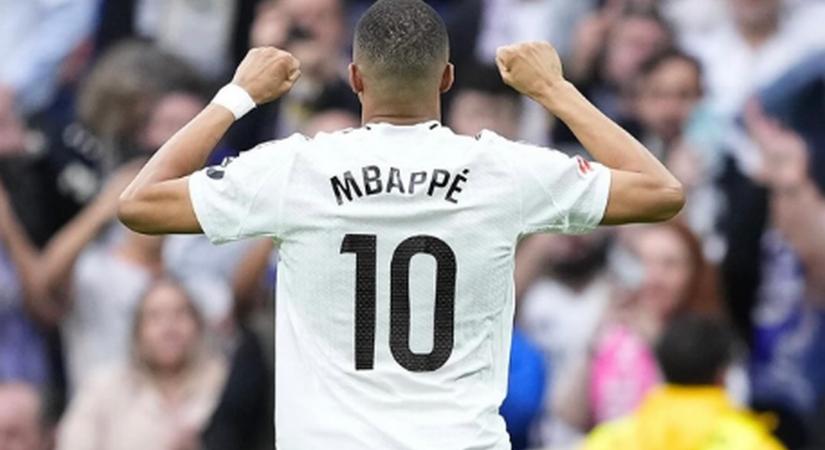 Nekimentek Kylian Mbappénak a szurkolók, másik Real Madrid-játékosnak követelik a 10-es mezt