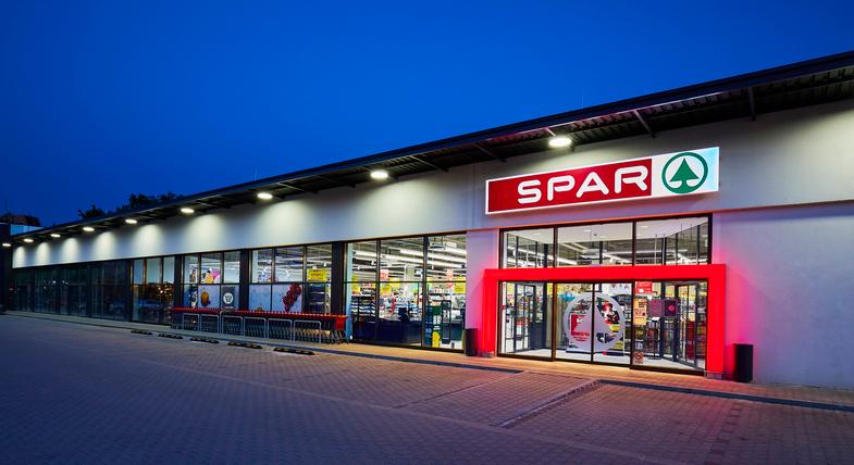 Több mint egymilliárdos beruházással nyílt meg Szombathely legújabb SPAR üzlete a Kiskar utcában