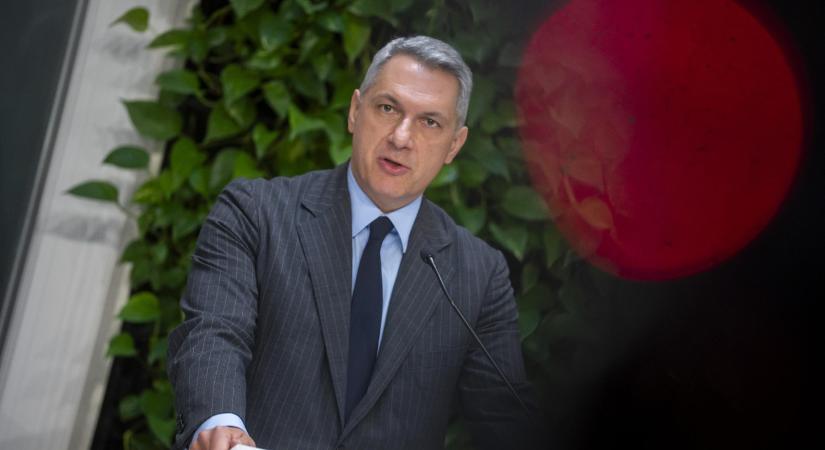 Lázár János: Lesz vasútfejlesztés akkor is, ha Brüsszel és a Tisza Párt a feje tetejére áll  videó