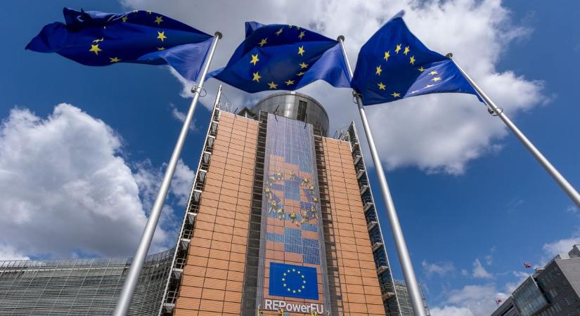 Beperelték az Európai Bizottságot: NGO-kon keresztül befolyásolták az Európai Parlament döntéseit