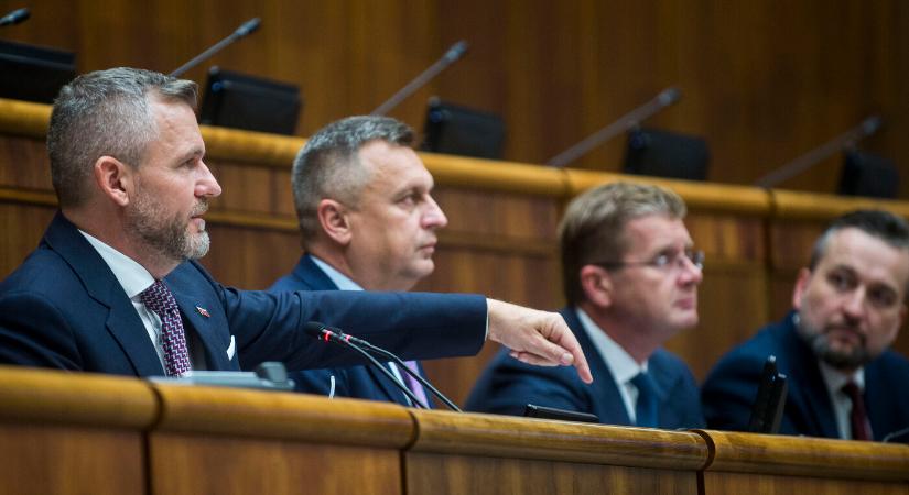 FELMÉRÉS: A PS nyerné a júliusi választásokat, továbbra is bejutási küszöb alatt a Magyar Szövetség