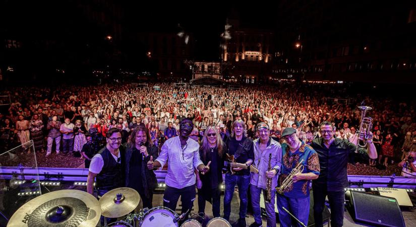 50 év szabadságvágy – Mandoki Soulmates Megakoncert