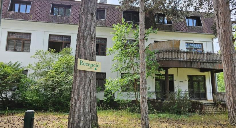 Teljesen lelakták a balatoni szállodát., hihetetlen, mi maradt a vendégek után