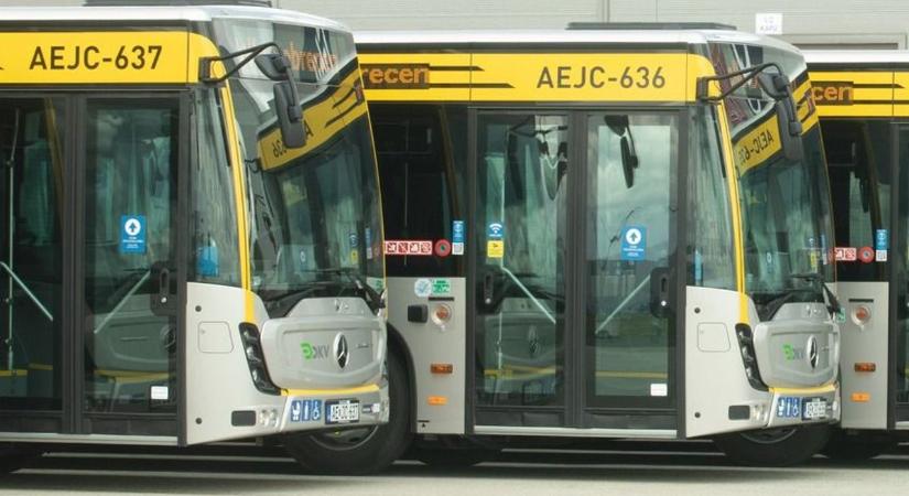 Hetekig terelőútvonalon közlekedik az egyik debreceni busz, egy másik szünetelni fog