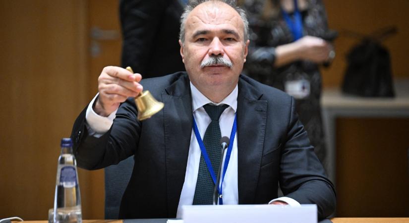 Nagy István agrárminiszter elmeorvosi vizsgálatát és gondnokság alá helyezését kezdeményezik a Zöld Gerillák