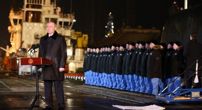 Új szuperfegyvert villantott Oroszország – Putyin is részt vett az átadásán
