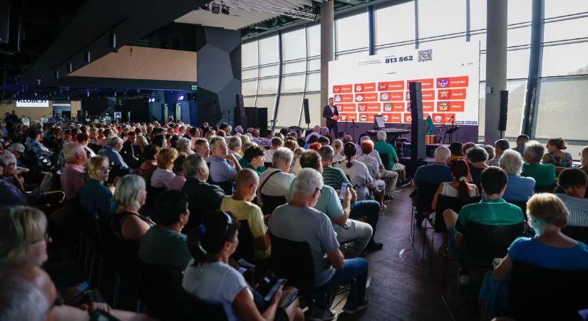 Ezúttal is rengetegen voltak kíváncsiak a Mandiner Klubestjére: telt ház a harmadik alkalommal is (FOTÓK)