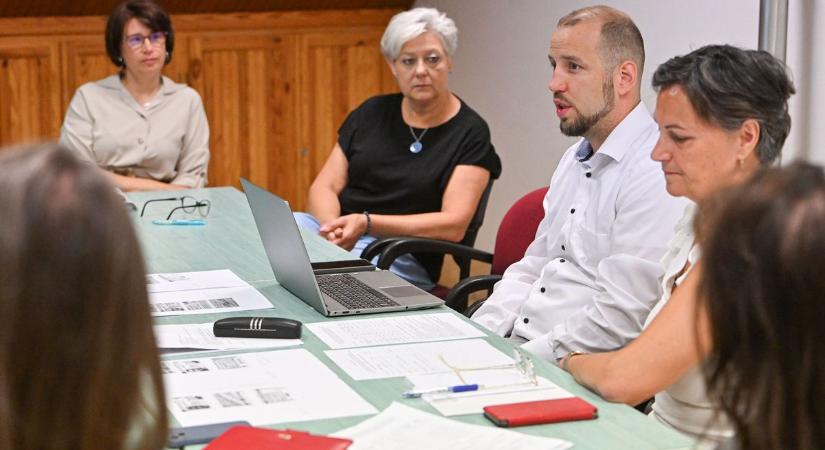 Első körben három lakást értékesített az egri önkormányzat