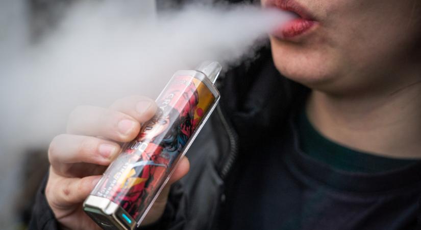 Gyakoribb a depresszió és a szorongás a cigiző és vape-ező tinédzserek között