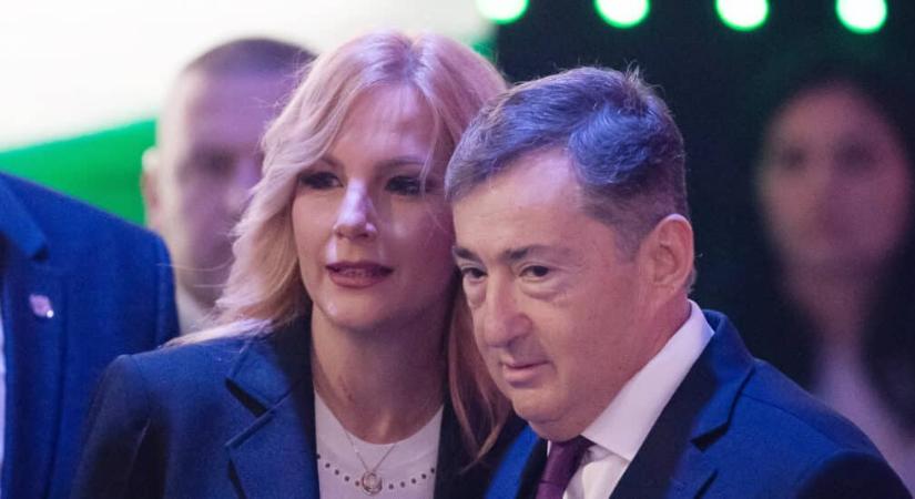 Újabb leleplező felvétel Várkonyi Andreáról, egy perc nyugta sincs Mészáros Lőrinc feleségének