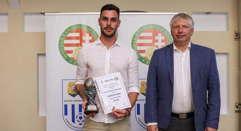 Nem feltett kezekkel lépünk majd pályára - a zsámbéki gólkirály az NB III-as szereplésről