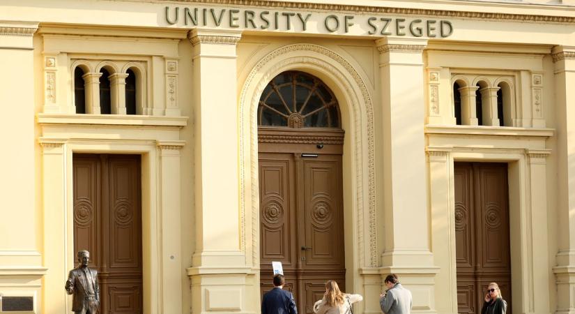 Tandíjak az egekben, álmok a bezárás szélén, hős vízimentők a Tiszán