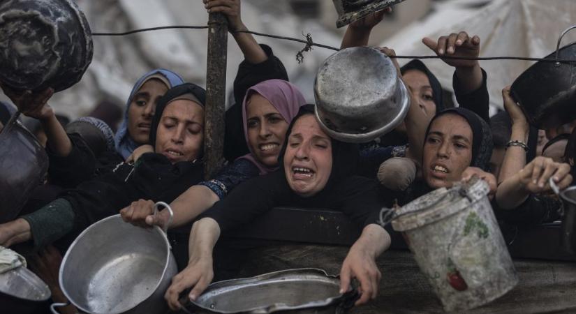 Védhetetlen humanitárius katasztrófának nevezte a gázai helyzetet Keir Starmer