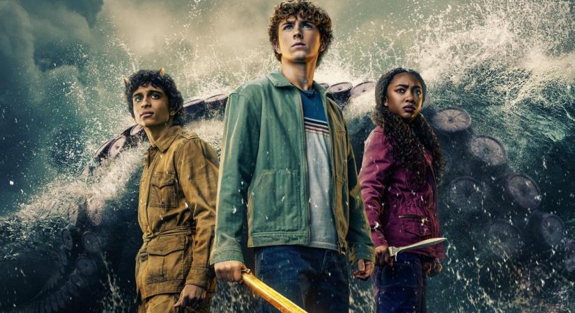 A premierdátummal együtt befutott a Percy Jackson-sorozat 2. évadának első, sötét hangulatú előzetese, amelyben hőseink egy hatalmas csatára készülnek