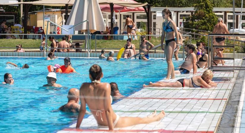 Nem csoda, hogy népszerű: hangulatában és árakban is retró ez a hajdú-bihari fürdő