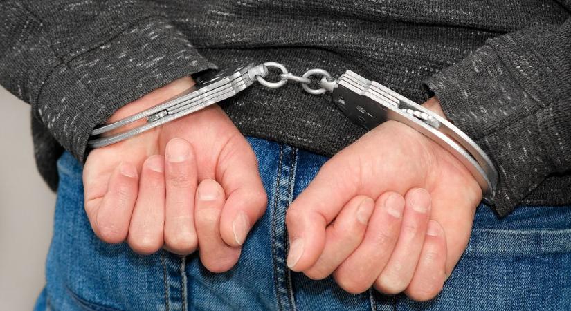 Letartóztatják a zalai kábítószer-termesztőt! Marihuánával machinált a kertjében a gyanú szerint
