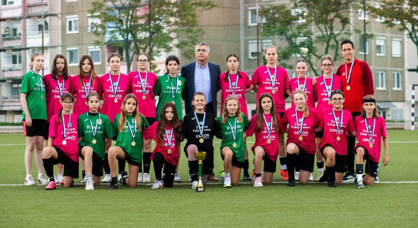 Szezonzáró – Évnyitó beszélgetés Mayer Lászlóval