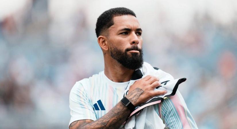 Összeomlott a magánélete, most úgy tűnik, kirúgatja magát a Juventus brazilja