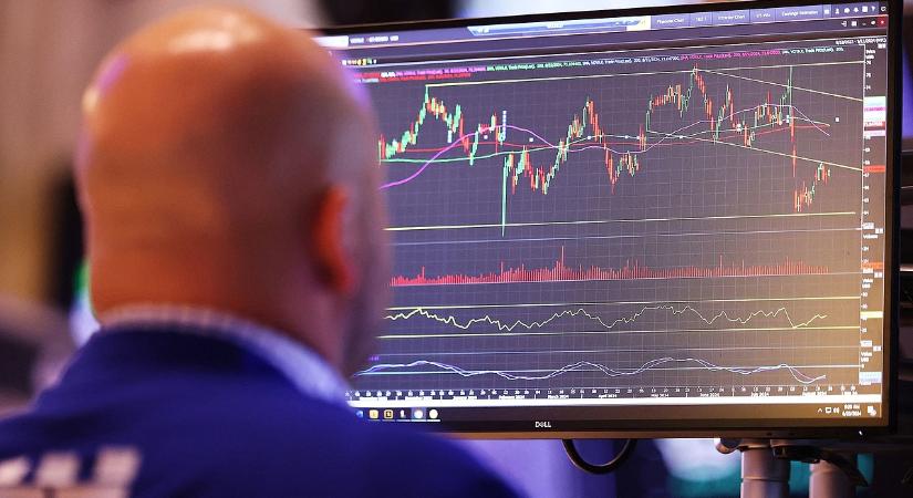 A diadalmenet folytatódik: 396 forint alatt járt az euró